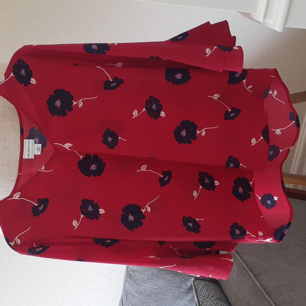 ***Bundle any 3 items for $20***                       XL top
